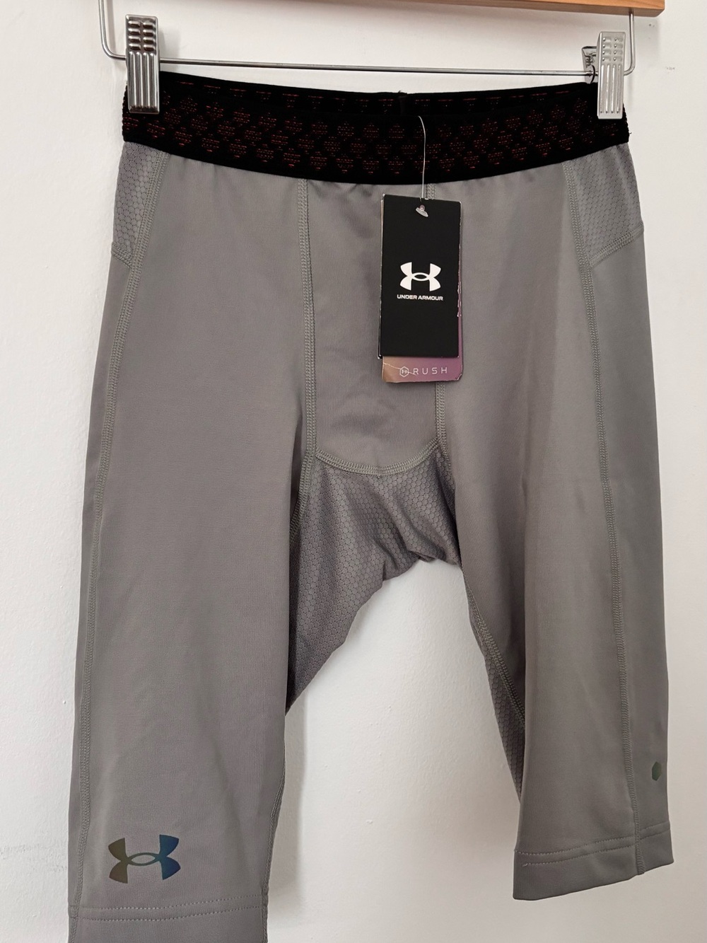 Under Armour Rush Compression Shorts – Gray / Black (Men's Size Small) - Picture 3 of 5